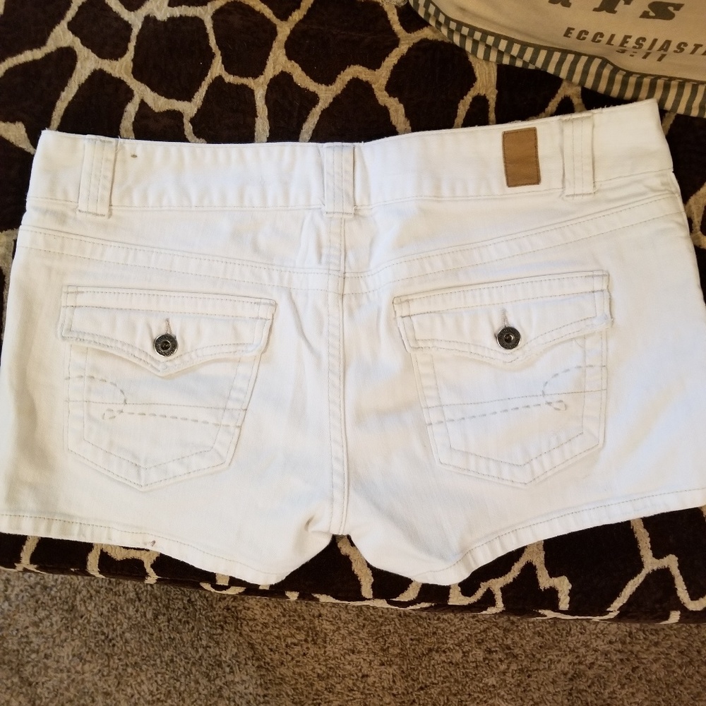 Maurice's shorts